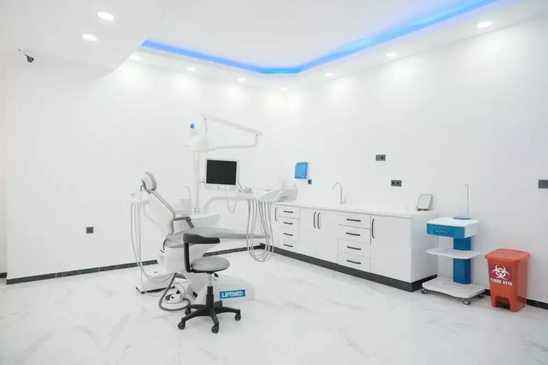 Slider image (7) Zirve Dental